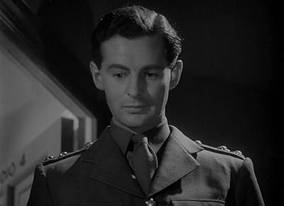 Derek Bond